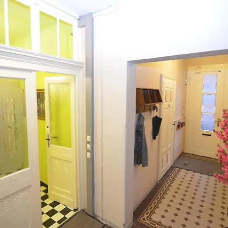 Exklusives Gruppenhaus Mit Cinema Дом отдыха *