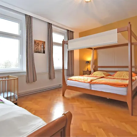Exklusives Gruppenhaus Mit Cinema Semesterbostad *