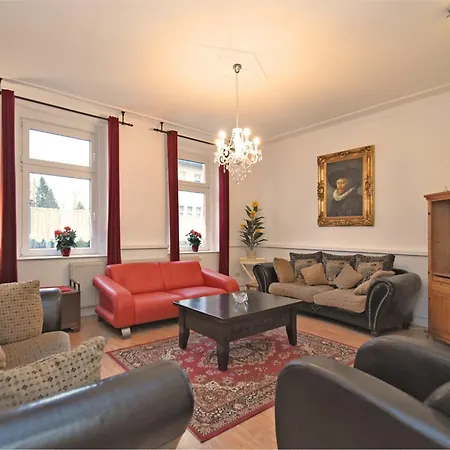 Ferienhaus Exklusives Gruppenhaus Mit Cinema Treuen