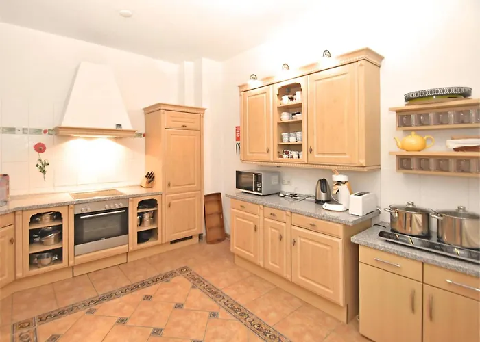 Exklusives Gruppenhaus Mit Cinema * Treuen